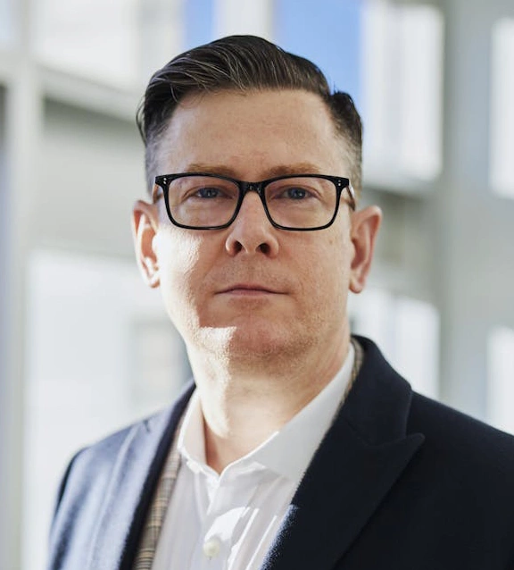Portrait image of supreme coating client Eric Z.